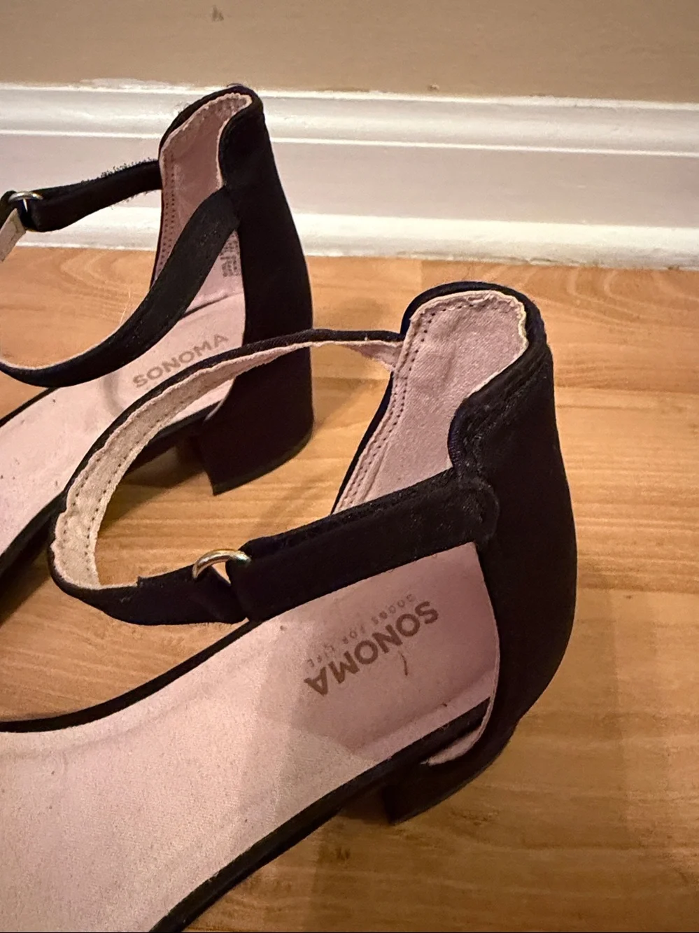Girls Black Rhinestone Ankle-Strap Block Heel Sandals size 3